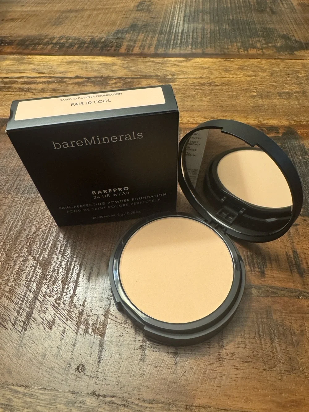 bareMinerals BAREPRO 24 HR WEAR Powder Foundation Fair 10 Cool
